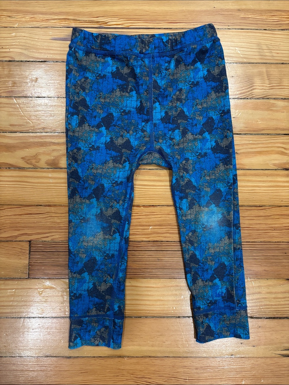 REI Blue and Navy Patterned Baselayer